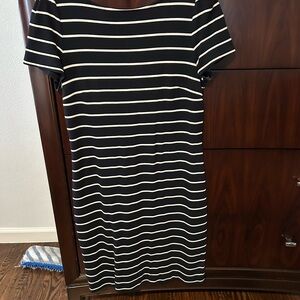 Ann Taylor black with white stripes long t shirt dress